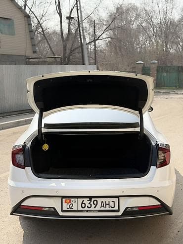 Линолеум: Hyundai Sonata: 2019 г., 2 л, Автомат, Бензин, Седан — 4