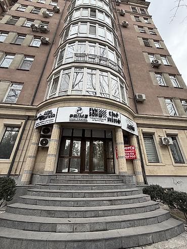 Аренда офисов, 30 м², В жилом комплексе, 1 линия