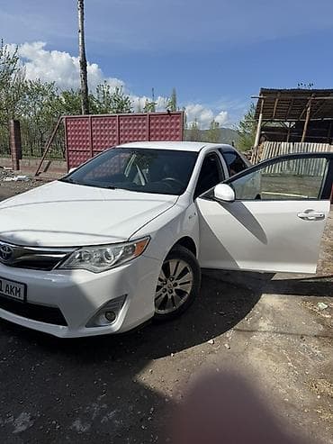 kruz: Toyota Camry: 2012 г., 2.5 л, Автомат, Гибрид, Седан — 2