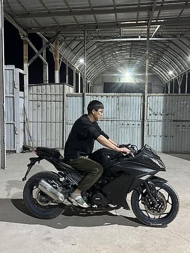 Срочно !!! Продаю нужны деньги только звонить Спортивный мотоцикл в — 2