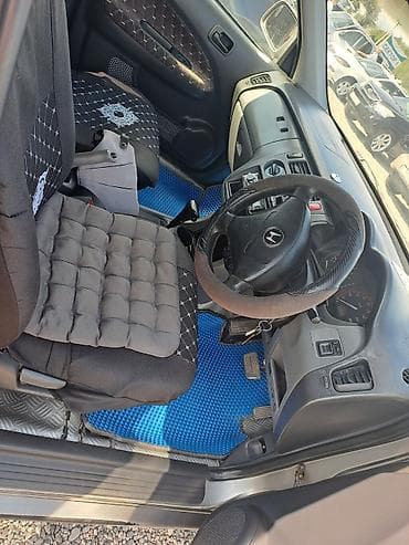 01: Honda HR-V: 2000 г., 1.6 л, Вариатор, Бензин, Кроссовер — 6