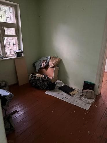 сдаю цокольное: Сдаю дом с участком 6 соток 3 комнатный дом барачного типа. 60 КВ — 3