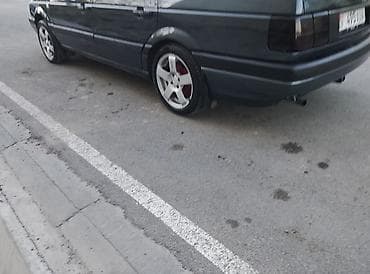 Транспорт: Volkswagen Passat: 1989 г., 1.8 л, Механика, Бензин, Седан — 7