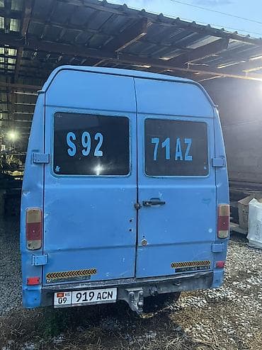 Продажа авто: Mercedes-Benz T1: 1991 г., 2.9 л, Механика, Дизель, Фургон — 4