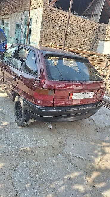 Унаа: Opel Astra: 1996 г., 1.4 л, Кол менен иштөөчү, Бензин, Хетчбек — 3