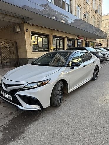 bid e5: Toyota Camry: 2022 г., 2.5 л, Вариатор, Гибрид, Седан — 5