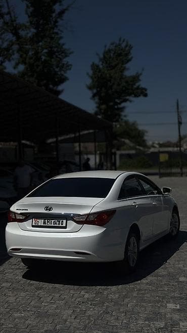 торсион багажника: Hyundai Sonata: 2010 г., 2 л, Автомат, Бензин, Седан — 5