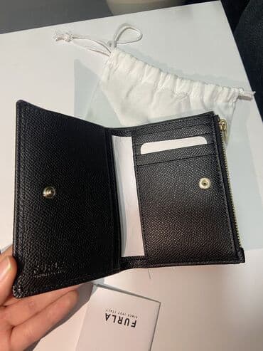 Аксессуарлар: Оригинал✅
FURLA
заказывали из Америки 100% оригинал
отдам за 10000 — 4
