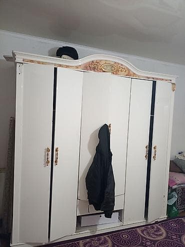 добор на двери: Кухонный гарнитур, Б/у, цвет - Зеленый, ДСП — 6