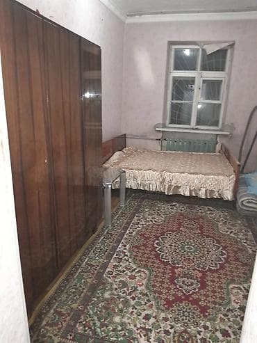 small table: Ковер Б/у, Турция — 2