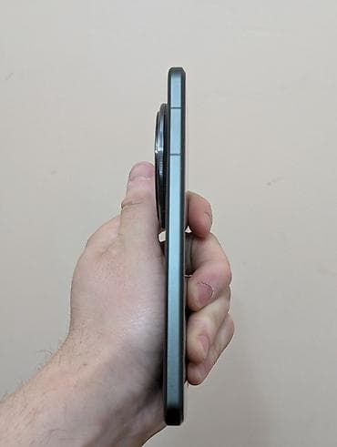 x20: Vivo X200 Pro, Б/у, 256 ГБ, цвет - Черный, 2 SIM — 4