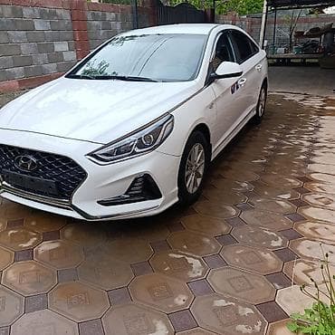 Hyundai Sonata: 2021 г., 2 л, Автомат, Бензин, Седан