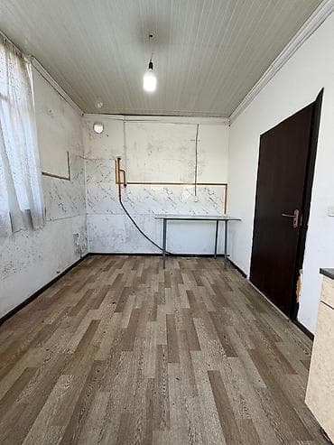 дом в селе дмитриевка: Очень, срочно продаётся дом в начале Маевки. Участок 1.28 сотки по — 8