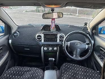 среда авто: Toyota Ist: 2002 г., 1.5 л, Автомат, Бензин, Хэтчбэк — 5