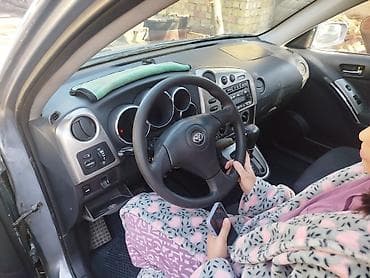 golf 2: Toyota Matrix: 2003 г., 1.8 л, Автомат, Бензин, Хэтчбэк — 7