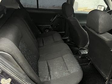 Продажа авто: Volkswagen Golf: 1995 г., 1.6 л, Механика, Бензин, Хэтчбэк — 6