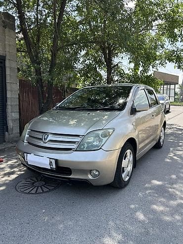 Toyota Ist: 2003 г., 1.5 л, Автомат, Бензин, Хэтчбэк — 2