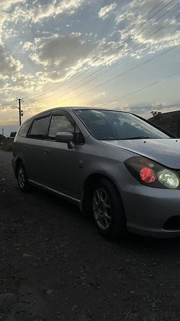 прямоток sti: Honda Stream: 2004 г., 1.7 л, Автомат, Бензин, Универсал — 3