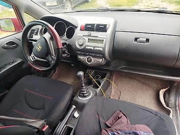 fit 2 2011: Honda Jazz: 2008 г., 1.3 л, Механика, Бензин, Хэтчбэк — 2