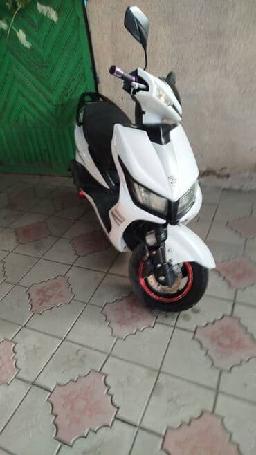 Тип скутера M8, 150 куб. см, Бензин