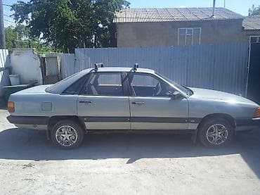 авто бесплатно: Audi 100: 1985 г., Механика, Бензин, Седан — 5