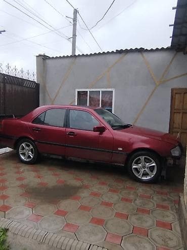 бетонный лоток: Mercedes-Benz C-Class: 1994 г., 2.2 л, Ручные, Бензин, Седан — 2