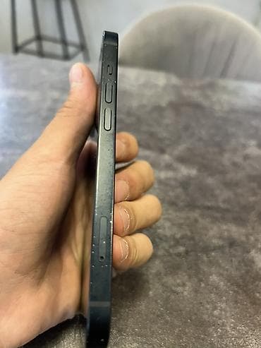 11 iphone: IPhone 13, Б/у, 128 ГБ, Midnight, Зарядное устройство, Чехол — 3