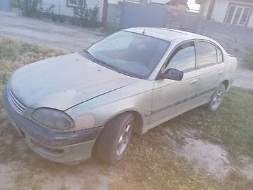 sur ron: Toyota Avensis: 1998 г., 1.8 л, Механика, Бензин, Седан — 4