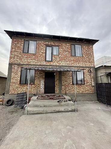 рабочи городок: Продается двухэтажный кирпичный дом. Планировка и площади: - Два — 1