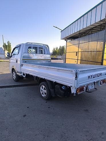уаз борт: Легкий грузовик, Hyundai, Стандарт, До 1 т, Б/у — 2
