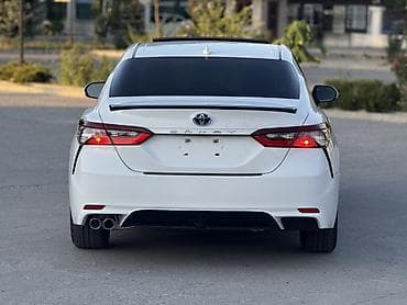 Продажа авто: Toyota Camry: 2022 г., 2.5 л, Автомат, Гибрид, Седан — 5