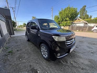 авто на метал: Toyota bB: 2006 г., 1.5 л, Автомат, Бензин, Хэтчбэк — 1