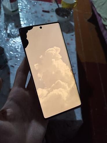 дополнительный свет: Google Pixel 6, Б/у, 128 ГБ, цвет - Бежевый, 1 SIM — 4