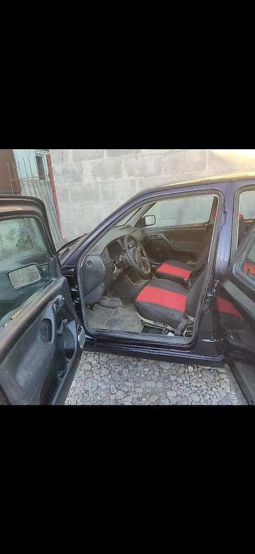 Volkswagen Golf: 1992 г., Механика, Бензин, Хэтчбэк — 6