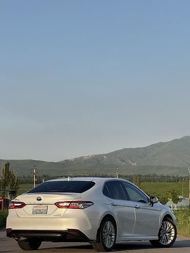 70 camry: Toyota Camry: 2020 г., 2.5 л, Вариатор, Гибрид, Седан — 6