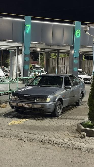Volkswagen Passat: 1993 г., 2 л, Механика, Бензин, Седан — 1