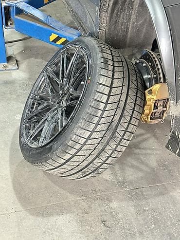 Дөңгөлөктөр монтажда <25 / R 21, Кыш, Комплект, Жол тандабастар (АТ/МТ), Куйма