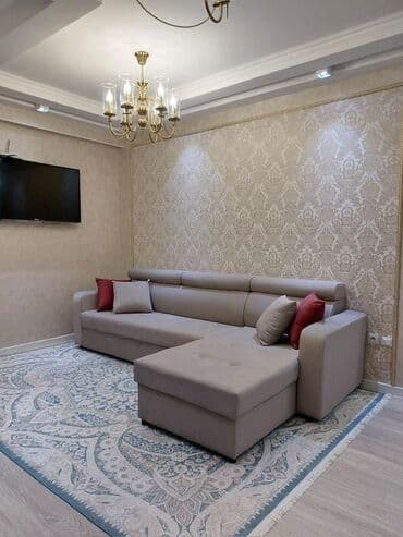 пуфик диван: Бурчу бар диван, Жастыктар менен, Үч кишилик — 3