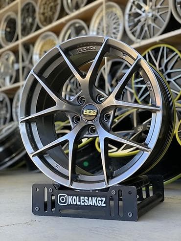 диска bbs: Литые Диски R 17 BBS, Комплект, отверстий - 5, Новый — 1