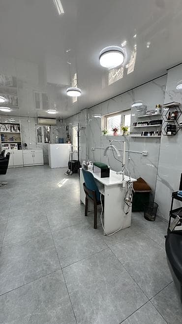 мойка парикмахера: Косметологическая студия 25 м², С ремонтом, С оборудованием — 2