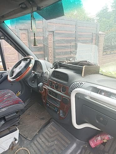 компрессор корейский: Mercedes-Benz Спринтер: 2000 г., Дизель, Бус — 8