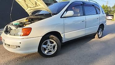 9: Toyota Ipsum: 2001 г., 1.9 л, Автомат, Бензин, Минивэн — 5