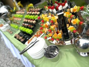 как заказать белого медведя на день рождения: Фуршет -кофе брейк -детские праздники -услуги кейтеринг -выездные — 2