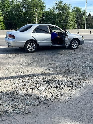 audi а 6: Mazda 626: 1993 г., 2 л, Седан — 1