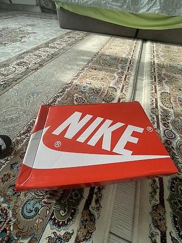 берсы американский: Мужские кроссовки, 39, 39.5, Nike, Новый, цвет - Черный — 3