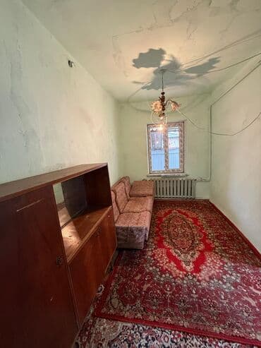 продаю пол дома пишпек: Дом, 47 м², 3 комнаты, Риэлтор, Старый ремонт — 11