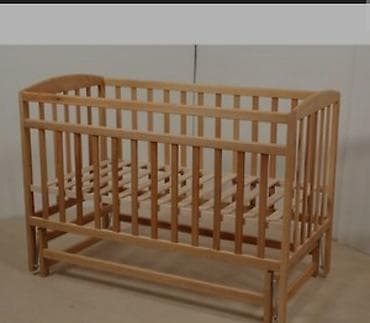 Продаю детскую кровать Б/У под кроватью 2 выдвижных ящичка Из дерева