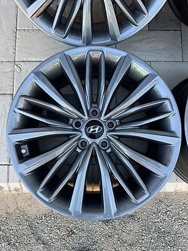 Диски: Литые Диски R 19 Hyundai, Комплект, отверстий - 5, Б/у — 6