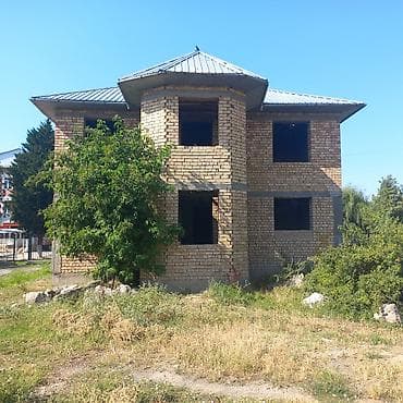 плитный дом: Продаётся объект капитального строительства: двухэтажный кирпичный дом — 2