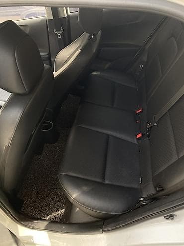 авто в такси: Kia Morning: 2018 г., 1 л, Автомат, Бензин, Хэтчбэк — 6